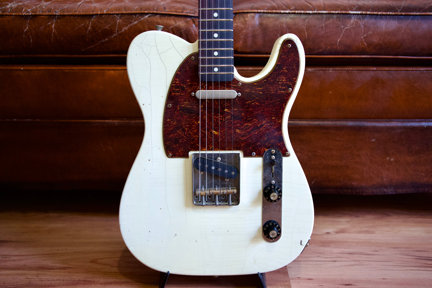 Constantin Guitars Lucia Classic #0004 Aged Vintage White