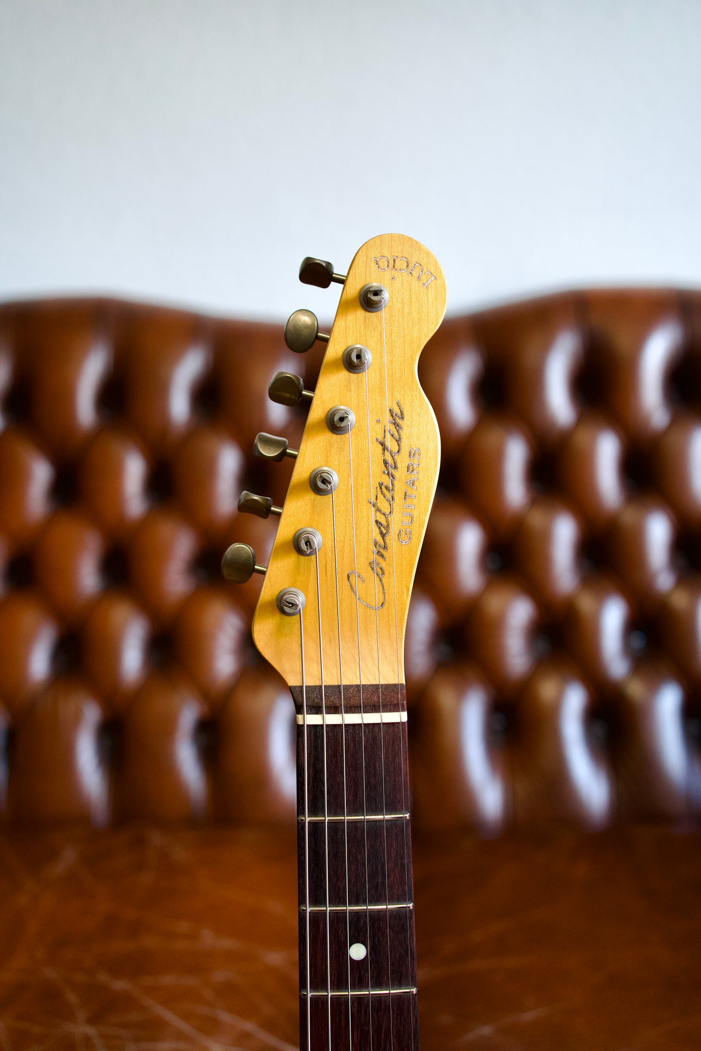 Constantin Guitars Lucia Classic #0004 Aged Vintage White