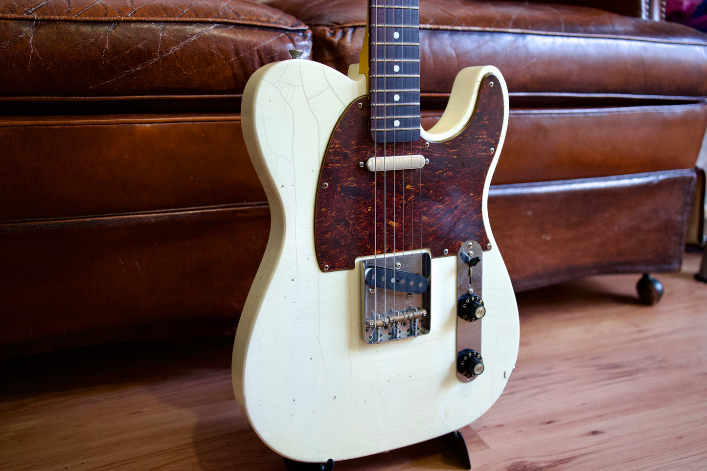Constantin Guitars Lucia Classic #0004 Aged Vintage White