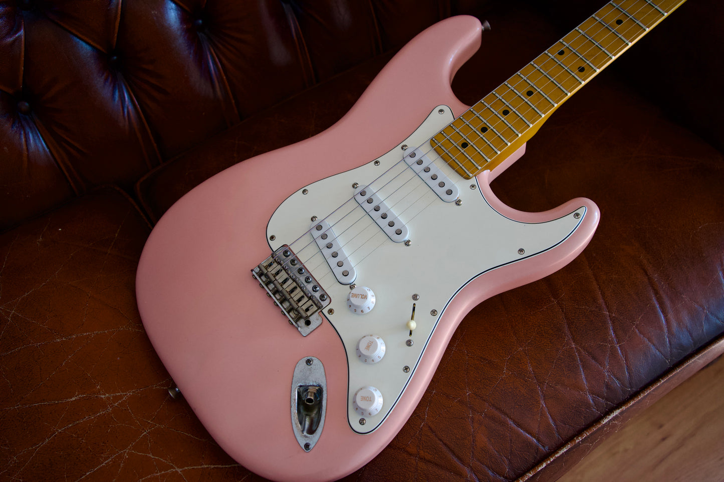 Constantin Guitars Sweetcaster Classic #0007 Aged Matte Pink